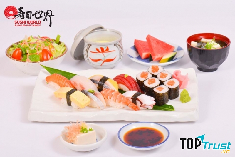 Sushi World phục vụ các loại thức ăn tươi ngon và cao cấp được nhập khẩu trực tiếp từ Nhật Bả﻿n. ﻿