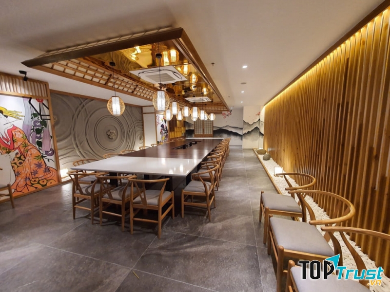 Sushi World
