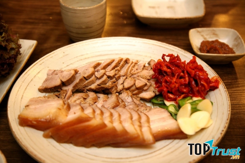 Món Suyuk của người Hàn Quốc