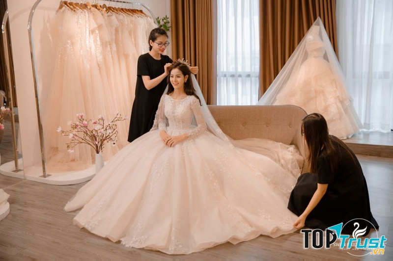 SWAN Bridal de Fiancé