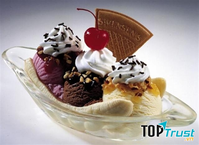Kem BANANA SPLIT.