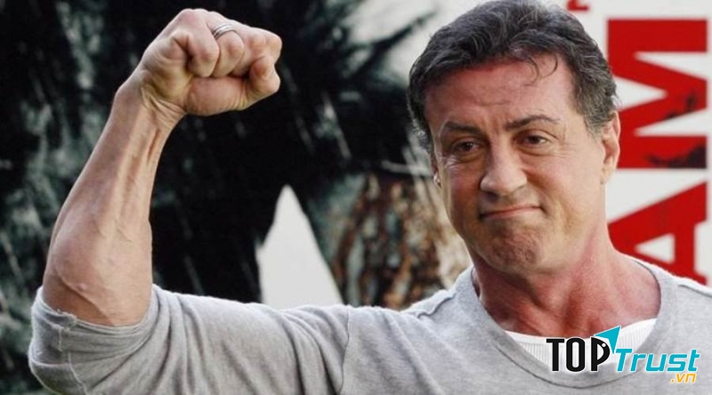 Những vai diễn về một người đàn ông mạnh mẽ và ngang tàng gắn liền với Sylvester Stallone