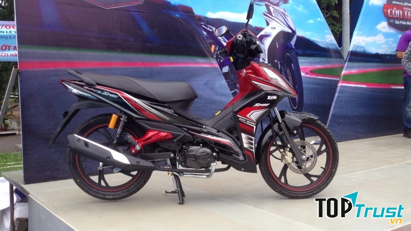 SYM Galaxy Sport 115 mang thiết kế năng động và trẻ trung.