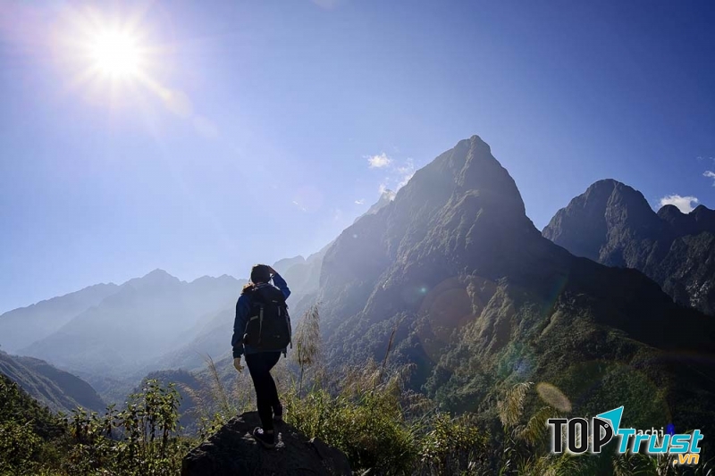 Tả Liên (Cổ Trâu) (2,993 m)