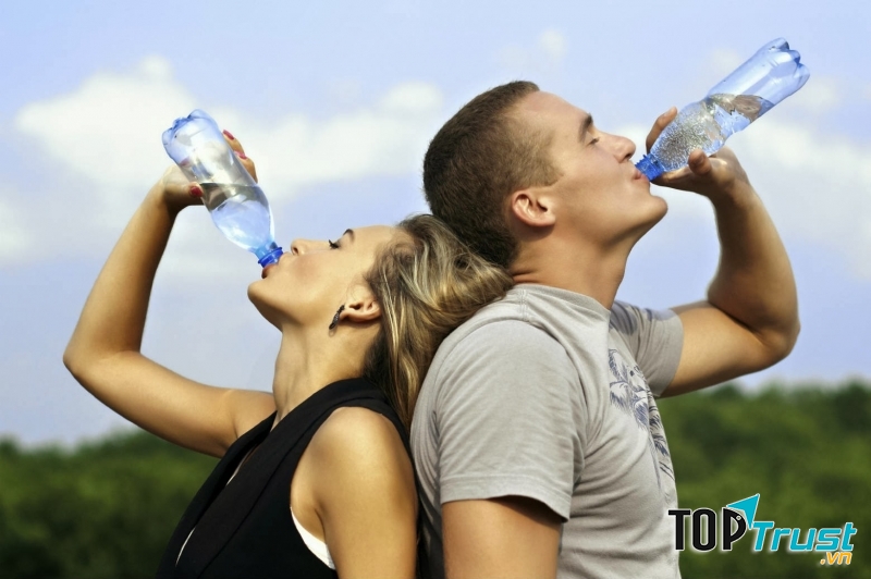 Nước tốt cho người có tiền sử bệnh tim mạch