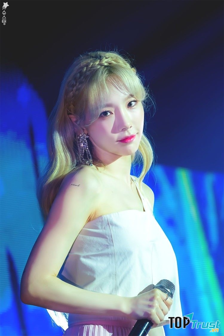 Taeyeon (SNSD)