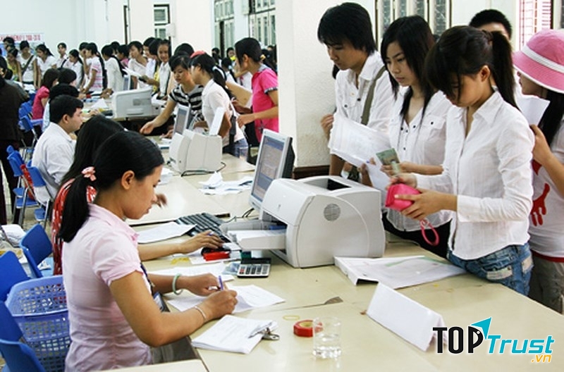 Mối lo tăng học phí hàng năm