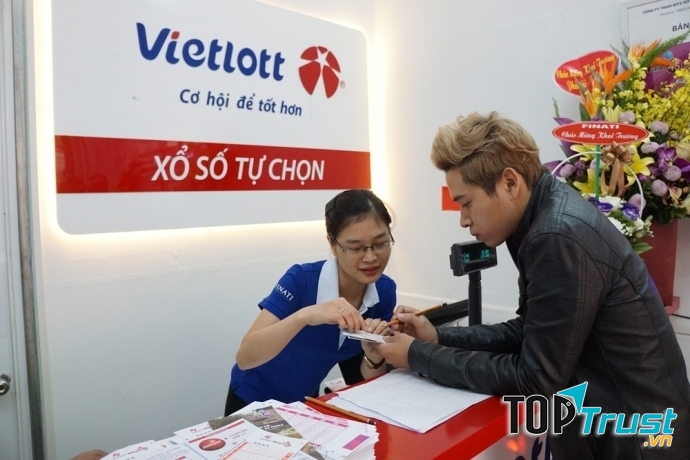 Đống Đa là một trong những nơi tập chung nhiều cửa hàng bán xổ số Vietlott tại thủ đô Hà Nội