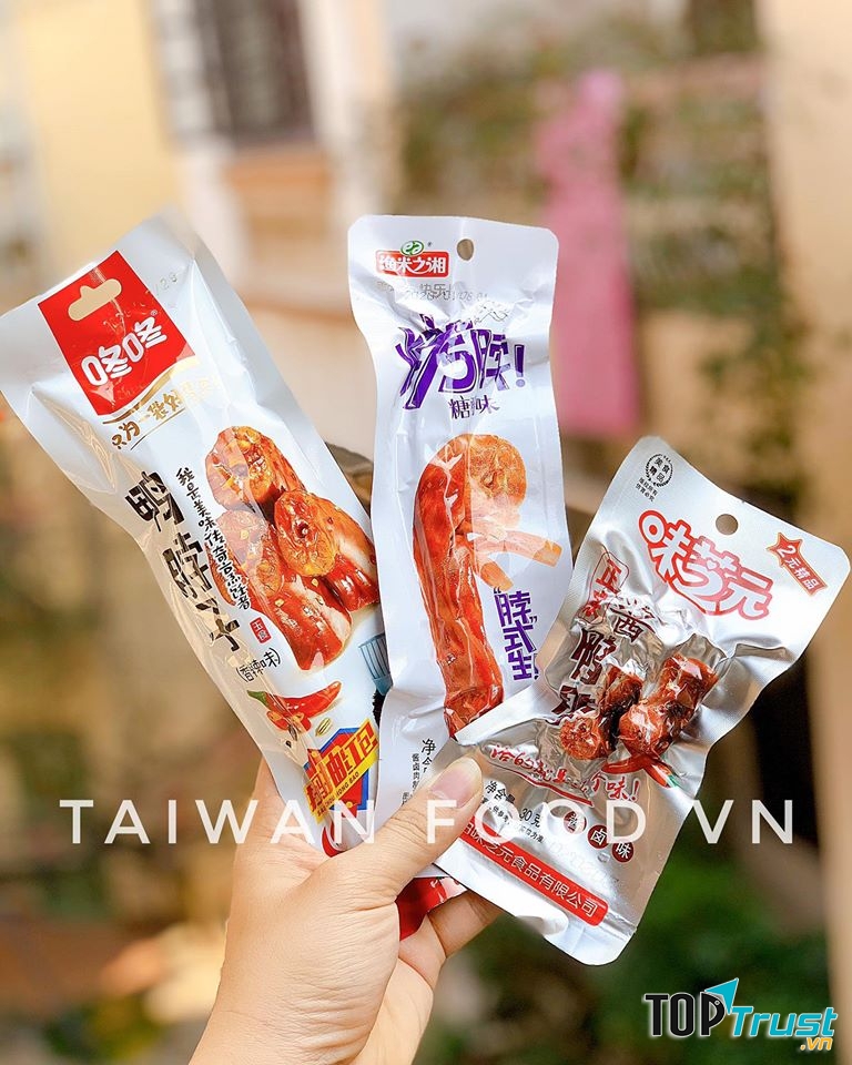 Taiwan Food là một địa chỉ chuyên các món ăn vặt Đài Loan có độ hot mạnh mẽ tại Hà Thành.