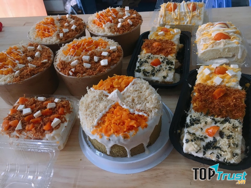 Đa dạng các loại bánh bông lan trứng muối ở Tâm Bánh