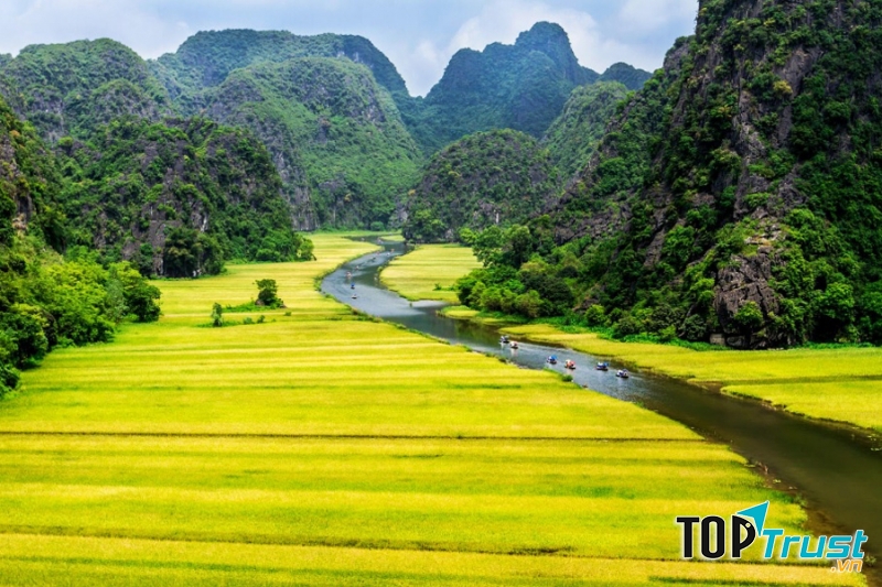 Tam Cốc