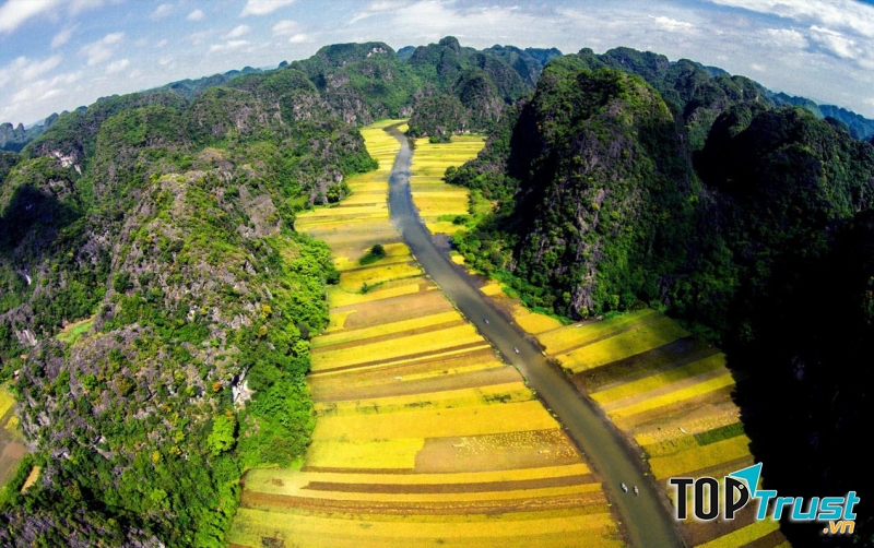 Tam Cốc - Bích Động