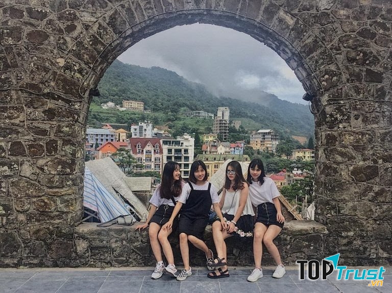 Khu nhà thờ đá Tam Đảo