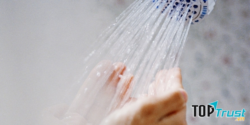 Tắm nước nóng sẽ có ích trong việc chống lại chứng mất ngủ