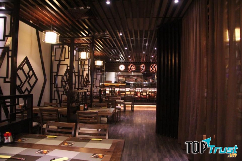 Không gian nhà hàng