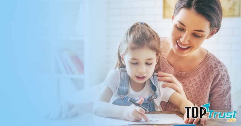 Không giảng lý thuyết lan man bên ngoài mà không liên hệ với những bài tập và giáo trình trên lớp của học sinh