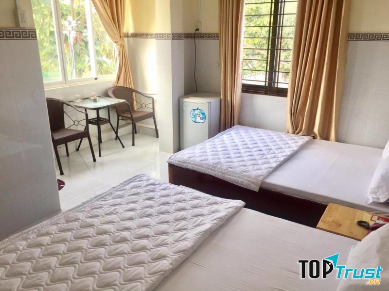 Với một căn phòng đầy đủ tiện nghi như ở tại khách sạn Tân Lộc 2 bạn sẽ được sống những phút giây thư thái như đang ở thiên đường.