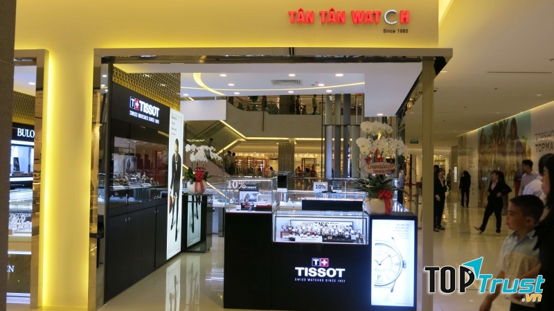 Cửa hàng đồng hồ Tân Tân