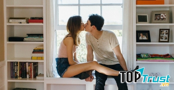 Chừng nào còn yêu nhau, đừng quên dành tặng người ấy những lời đẹp đẽ đó.