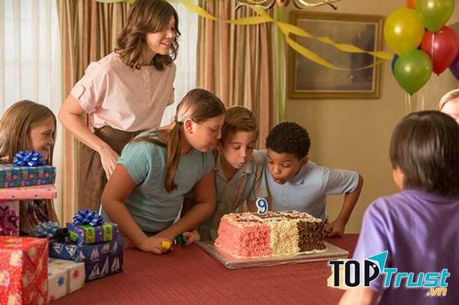 Trẻ có nhiều kỷ niệm đẹp trưởng thành khỏe mạnh và cảm thấy hài lòng với cuộc sống