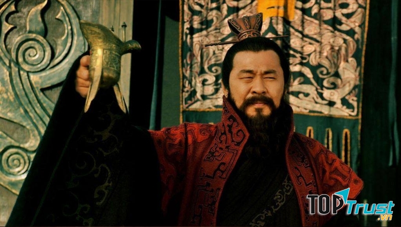 Tào Tháo do diễn viên Trần Kiến Bân thủ vai