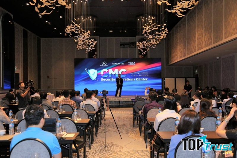 Tập đoàn công nghệ CMC