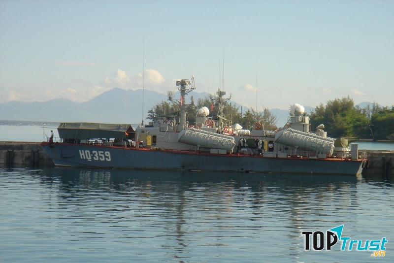 Tàu tên lửa Osa II HQ 359