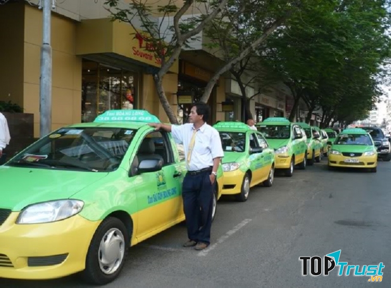 Taxi Hoàng Long