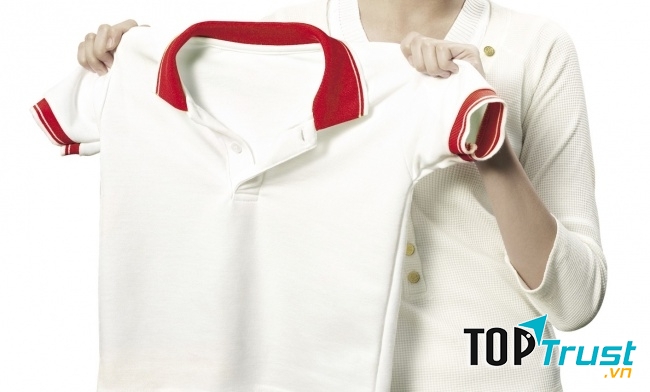 Tẩy vết dầu bám trên vải