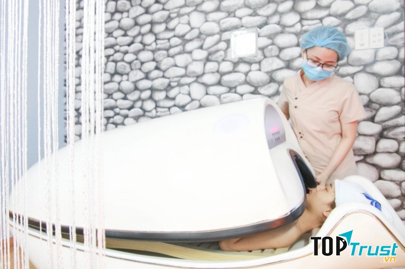 Tắm trắng bằng phi thuyền Nhật Bản và thảo mộc thiên nhiên kết hợp vàng nano 24k chỉ có duy nhất tại các chi nhánh của Taza Spa.