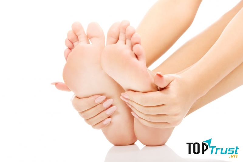 Mùa đông khiến các ngón tay, ngón chân dễ bị tê cóng