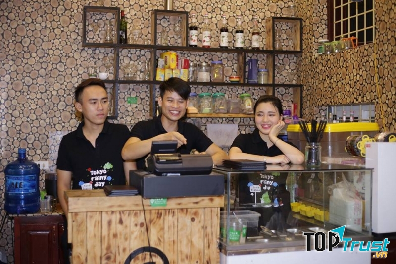 Nhân viên quán rất vui vẻ, nhiệt tình