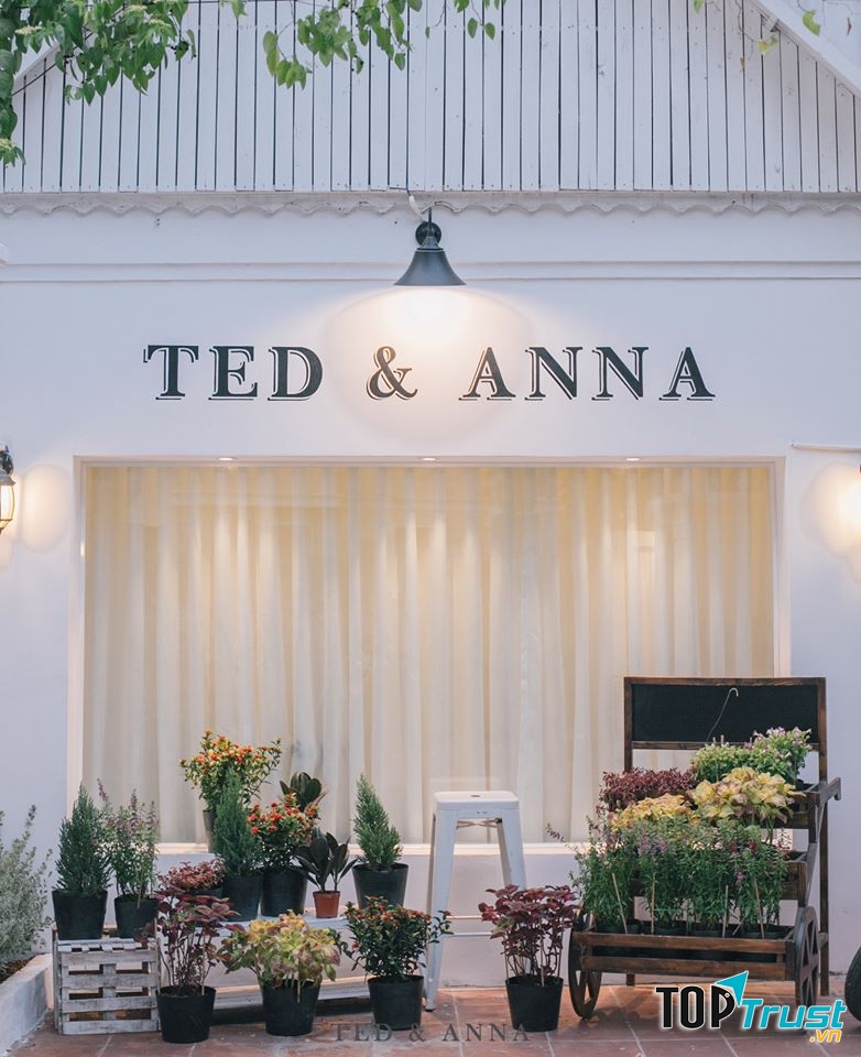 Ted & Anna
