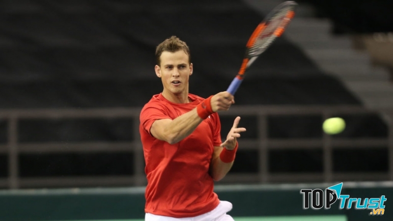 Tennis là môn thể thao phổ biến thứ 9 tại Canada