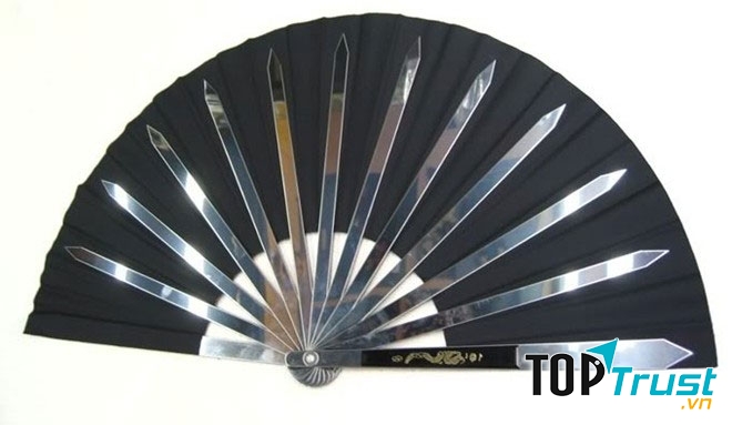 Công dụng chính của Tessen chính là ra hiệu lệnh cho các binh sĩ