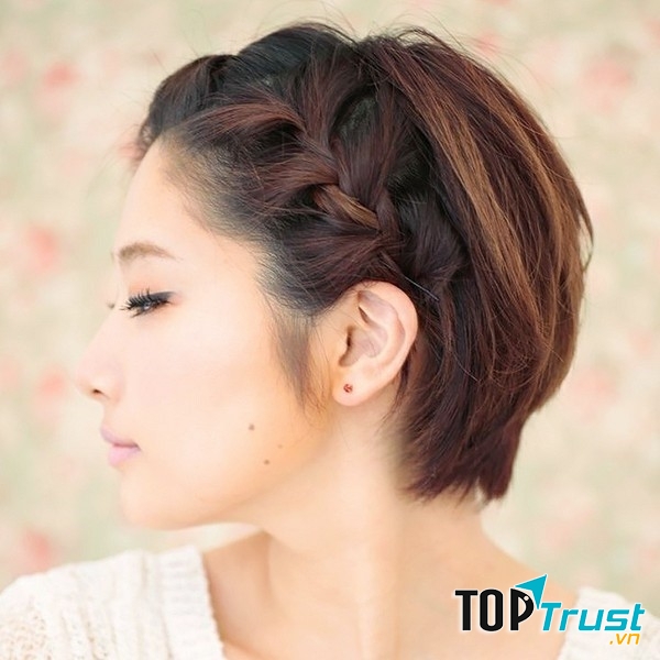 Tết tóc sườn mái