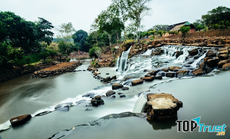 Phong cảnh hùng vĩ