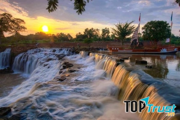 Thác Đá Hàn chính là địa điểm ăn chơi nghỉ dưỡng hoàn hảo cho mọi người.
