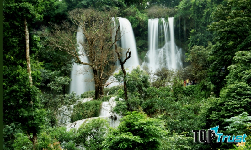 Thác Dải Yếm - Mộc Châu