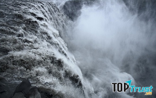 Cận cảnh thác Dettifoss, Iceland