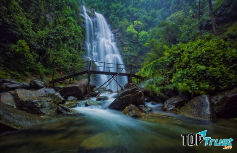 Thác Khe Kèm - Vườn Quốc Gia Pù Mát