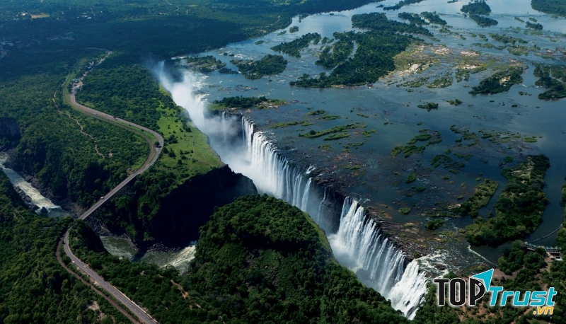 Thác Victoria (Zambia và Zimbabwe)