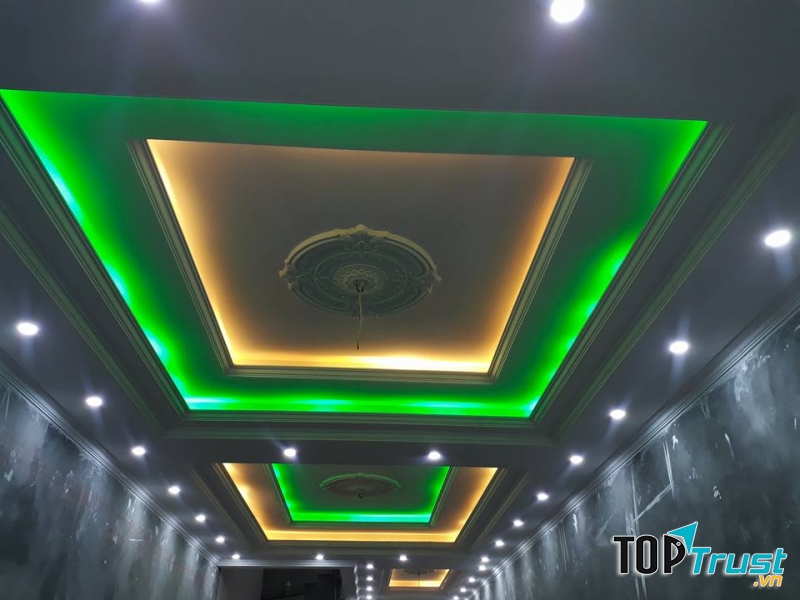 Thạch Cao Đức Trần