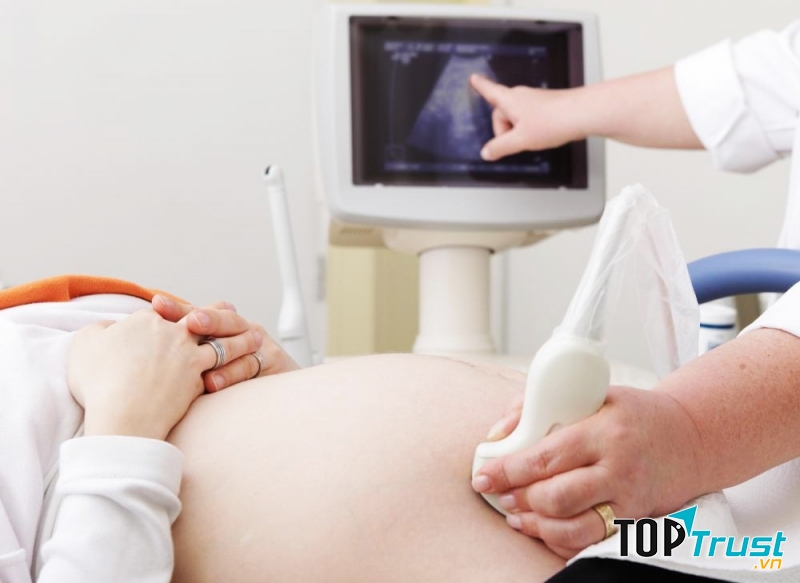 Thai chậm phát triển thường do mẹ thiếu chất