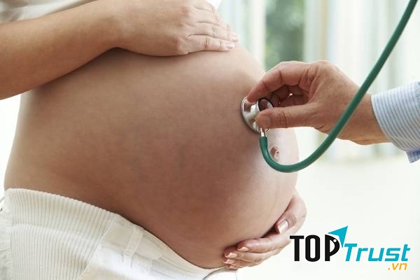 Thai to vượt tuổi gây khó khăn khi sinh