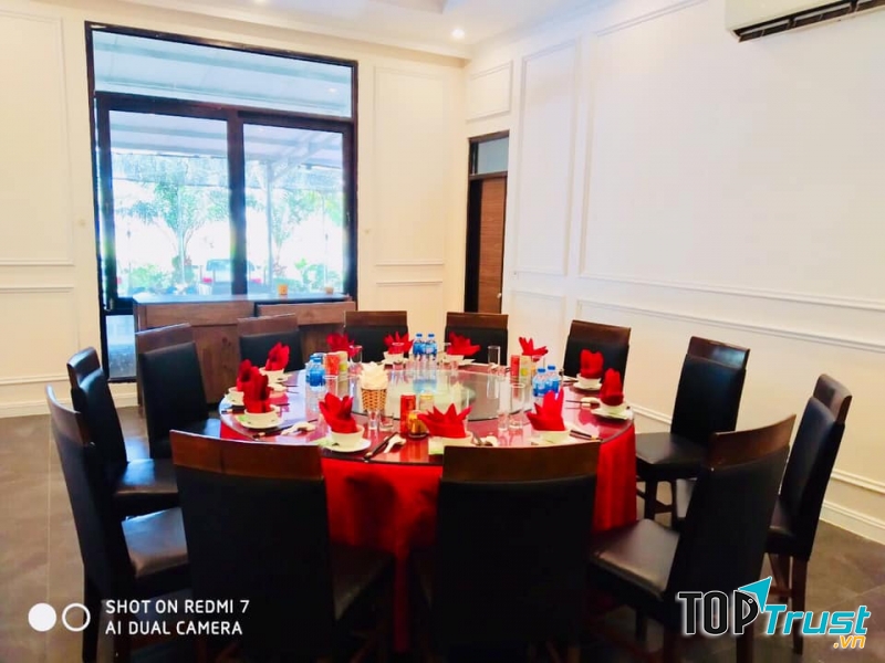 Thái Việt Palace Restaurant