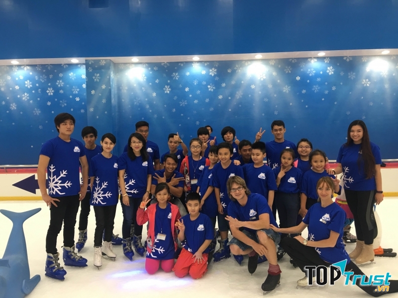 Tham gia tình nguyện, hay câu lạc bộ, nhóm