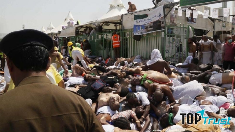 Thi thể người chết tại thảm kịch trong lễ hành hương tại thánh địa Mecca năm 2015