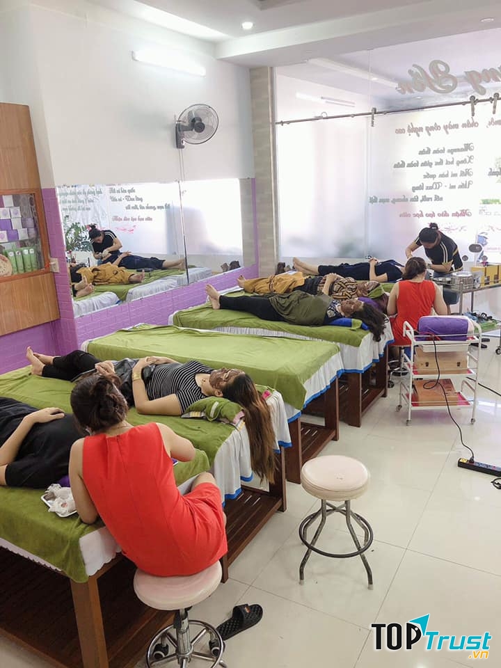 Thẩm Mỹ Hoàng Yến