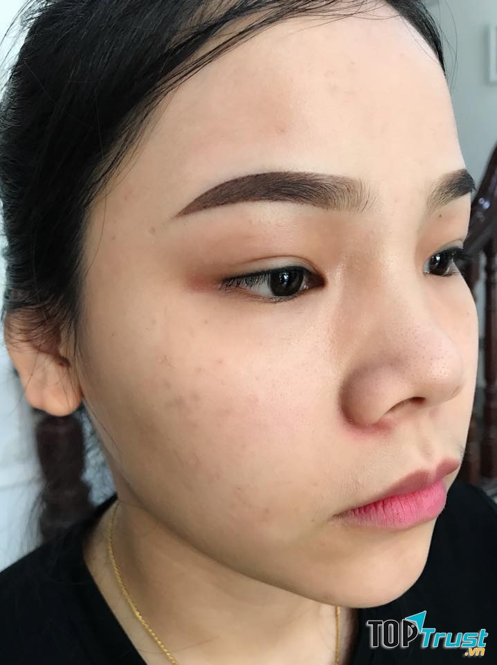 Thẩm mỹ Lê Hòa